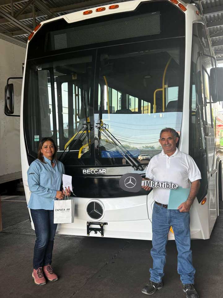 claudia-huerta-autobuses-mercedes-benz